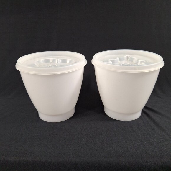 Two Vintage Collectible Tupperware #148 Condiment Cups w Lids D 4 x H 2 3/8 In - Picture 4 of 16